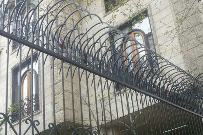 نرده حفاظ کلاسیک پروانه ای 
