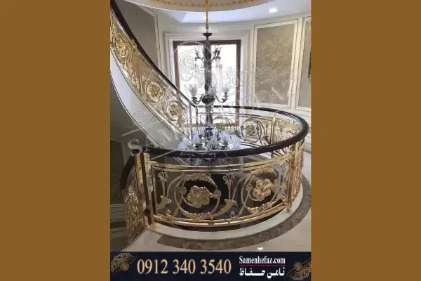 تفاوت نرده فلزی و چوبی
